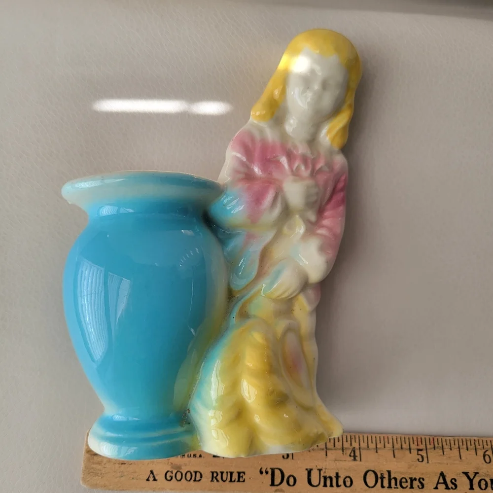 Vintage Pottery Girl Vase ~ USA Pottery ~ 1950s (?) See NOTES & Photos - Picture 3 of 16